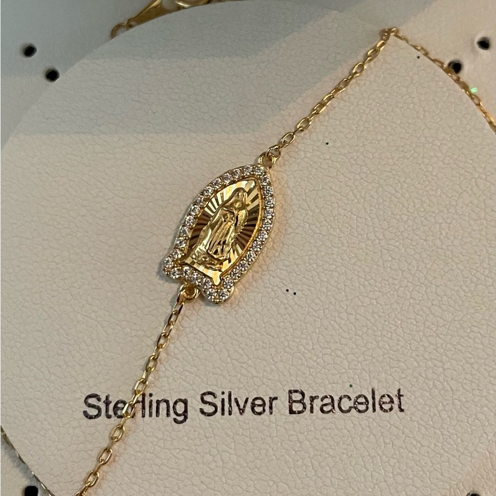 NWOT Never worn Cynthia Rowley Gold and Silver Our Lady of Guadalupe Bracelet - Picture 3 of 5
